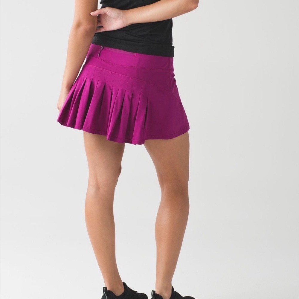 Lululemon circuit breaker skirt size 10